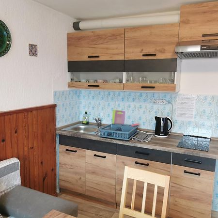 Small House In Целие Екстериор снимка