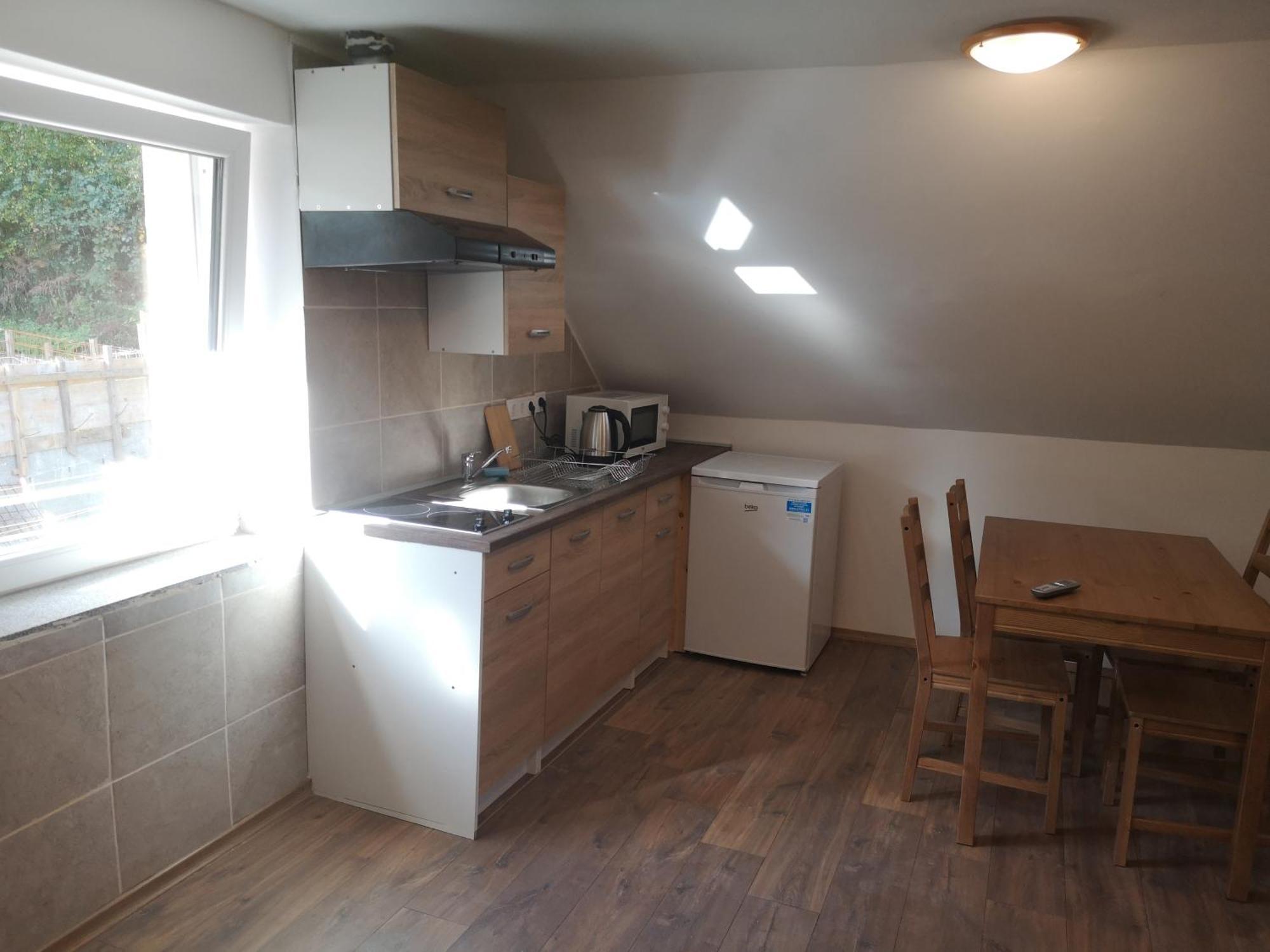 Small House In Целие Стая снимка