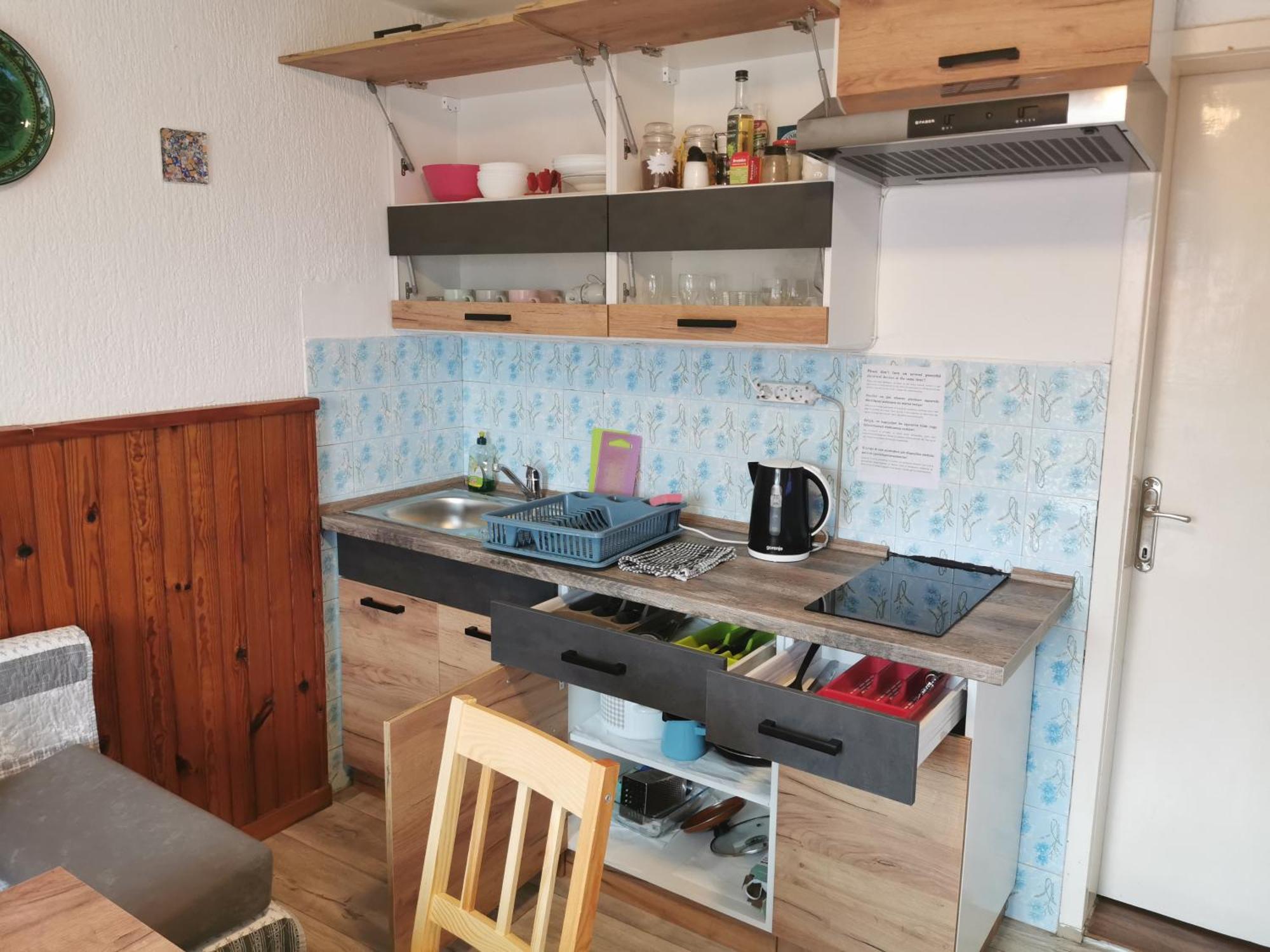 Small House In Целие Екстериор снимка